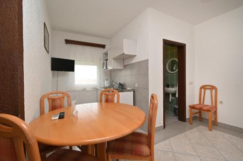Apartments and rooms with parking space Biograd na Moru, Biograd - 4305 Hotel in Biograd na Moru