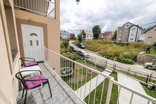 SNAM Rooms&Apartment Hotel in Montenegro