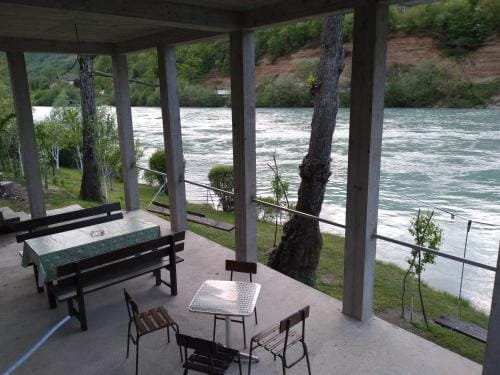Prenociste na Drini Foca Hotel in Montenegro