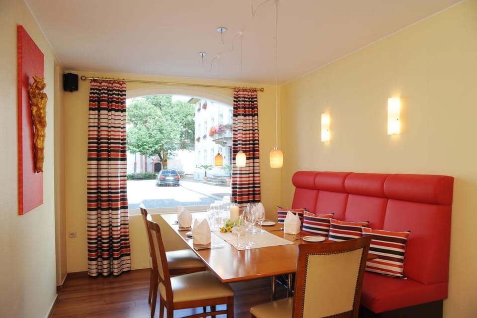 Hotel Goldener Knopf Hotel in Aargau, Switzerland