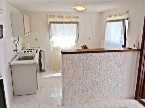 Apartments and rooms by the sea Stara Novalja, Pag - 11626 Hotel in Novalja