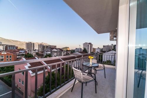 Milara Apartments Hotel in Budva