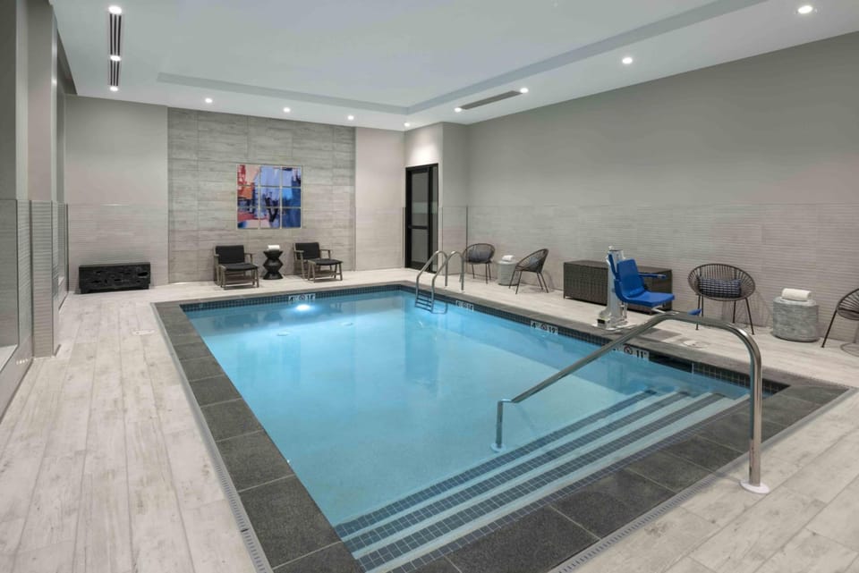Holiday Inn Express Boston Logan Airport - Revere By IHG Hotel in Winthrop