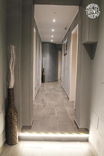 People Travel Rooms Hotel in Bologna