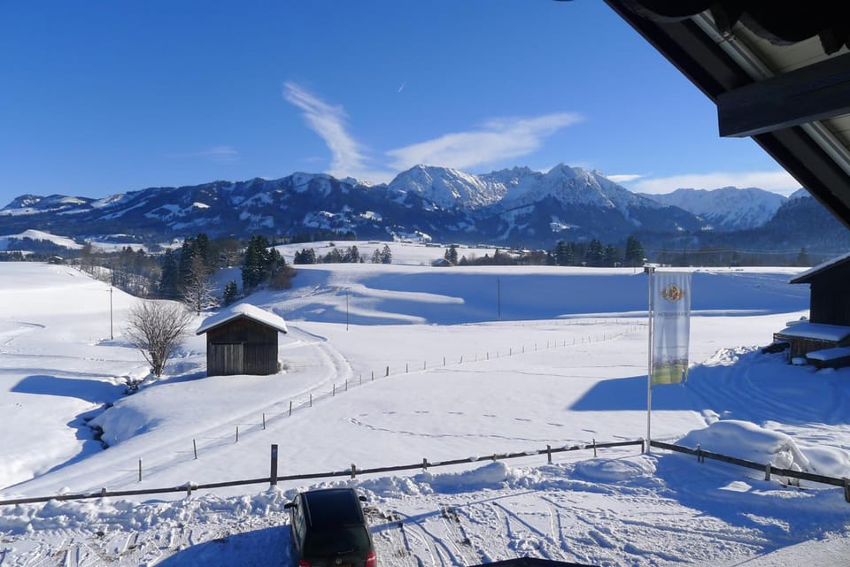 Bergbauernwirt im Landhaus Bolgental Hotel in Oberstdorf