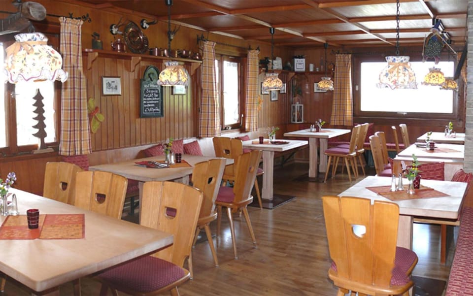 Bergbauernwirt im Landhaus Bolgental Hotel in Oberstdorf