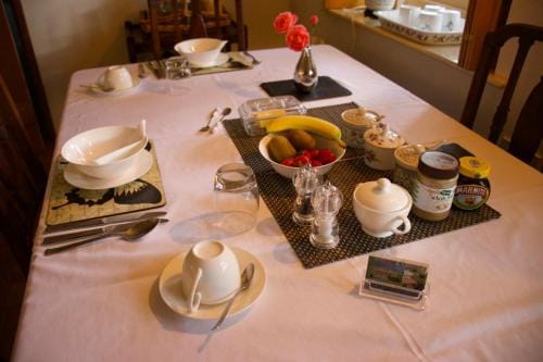 Bagnell Farm Cottage Hotel in South Somerset District