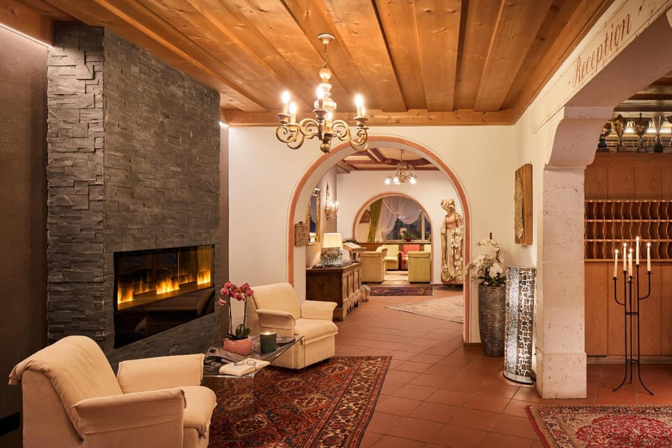 Dolomites Wellness Hotel Savoy Hotel in La Villa