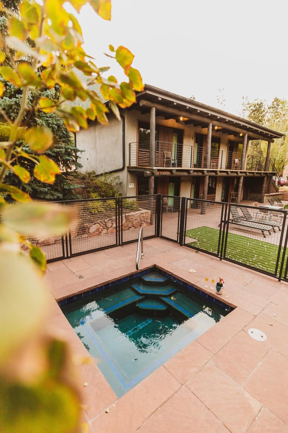 The Outlook Lodge Hotel in Green Mountain Falls