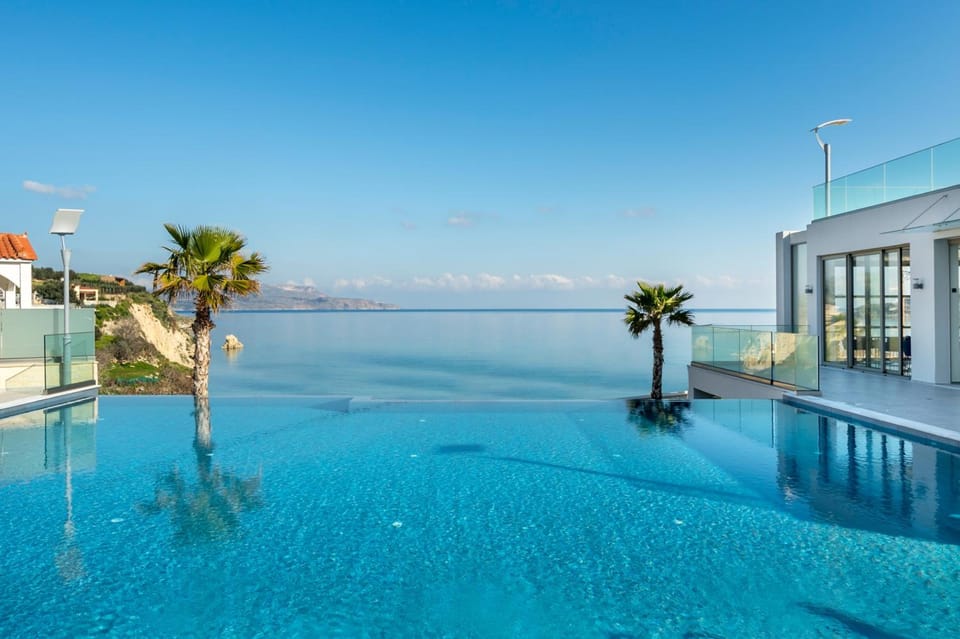 Blue Elephant Boutique Hotel & Spa - Adults Only Hotel in Almyrida
