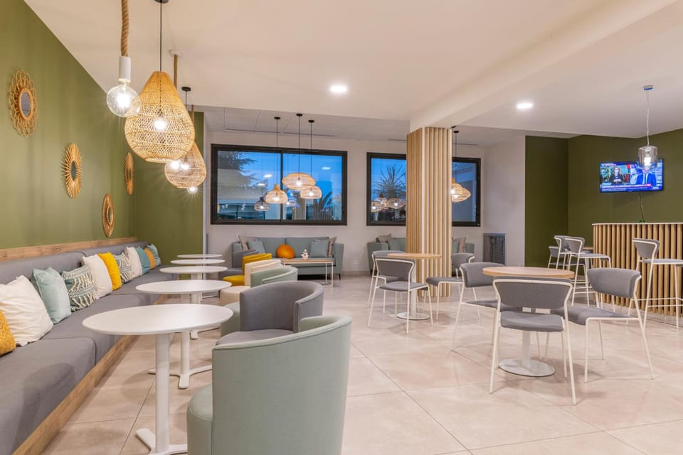 Lagrange Apart'Hotel Antibes Olympie Apartment hotel in Antibes