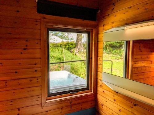 Avallon Lodges Lodge in England