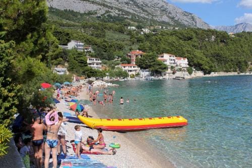 Apartments and rooms by the sea Baska Voda, Makarska - 6748 Hotel in Baška Voda