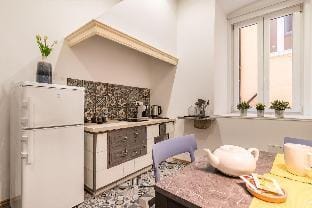 Brand new apartment for 4 guests + Wi-Fi Hotel in Trieste
