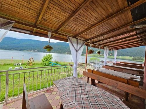 Complex Forest Sarnitsa Motel in Blagoevgrad Province