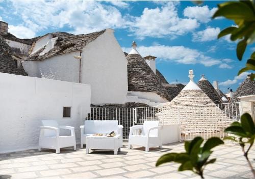 Trulli e Puglia Luxury Suite Hotel in Province of Taranto