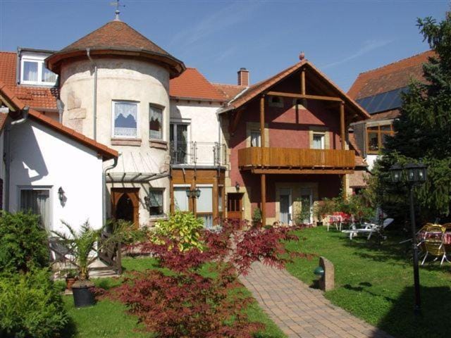 Gutshof Ziegelhutte Hotel in Rhineland-Palatinate