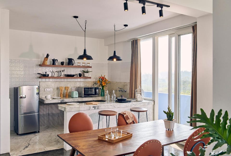 Minimalist Poshtel & Suites Hotel in New Delhi