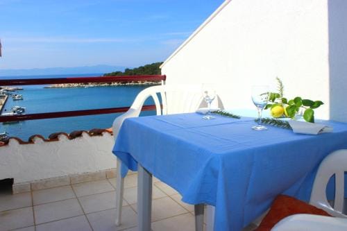 Apartments and rooms by the sea Zaklopatica, Lastovo - 8339 Hotel in Dubrovnik-Neretva County