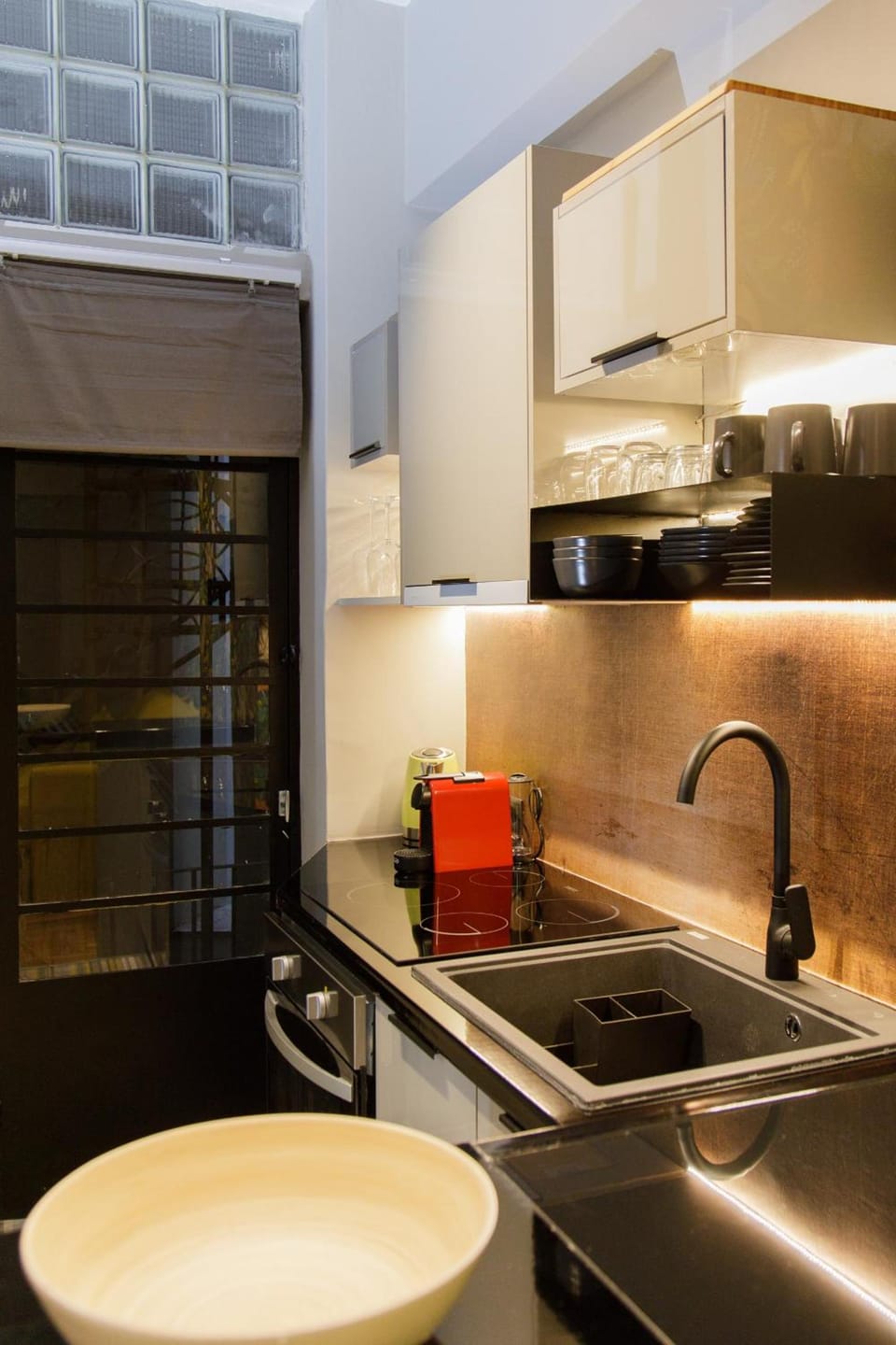 Soho Apartments Hotel in Athens