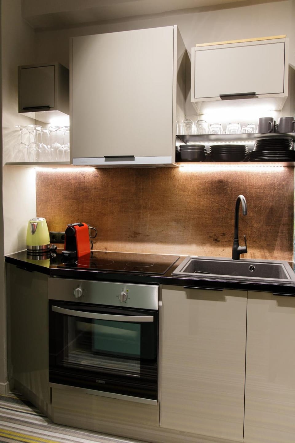 Soho Apartments Hotel in Athens