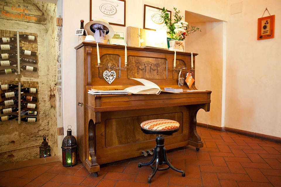 Osteria Senza Fretta Rooms for Rent Inn in Cuneo