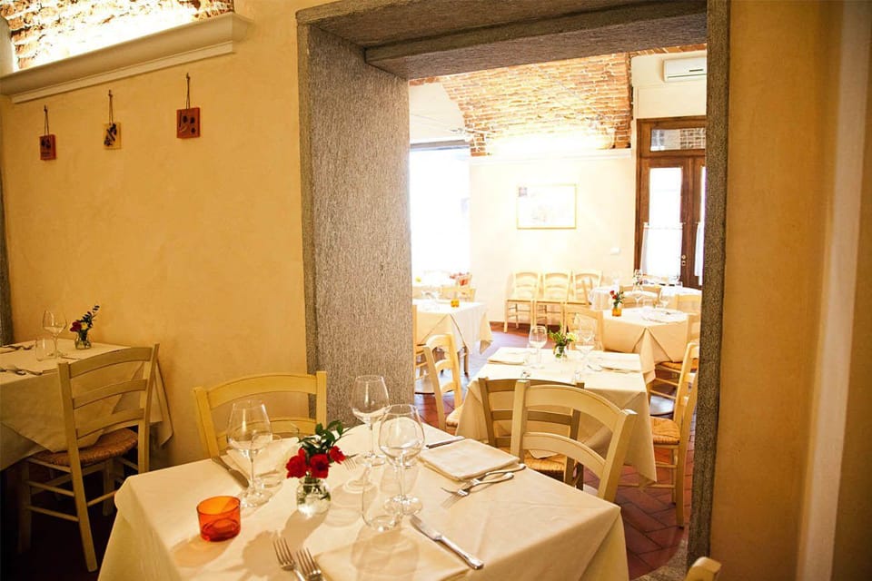 Osteria Senza Fretta Rooms for Rent Inn in Cuneo
