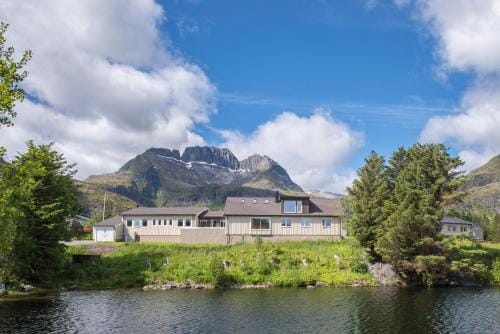 Lofoten Planet - Boutique Hotel Lodge in Lofoten