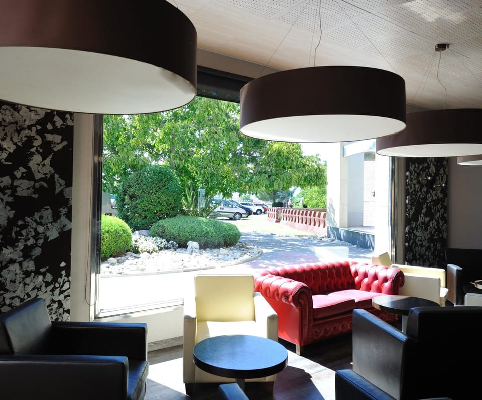 Bar/lounge