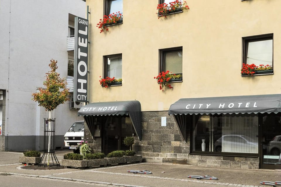City Hotel Fellbach 24H CHECK-IN Hotel in Stuttgart