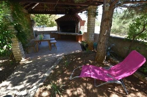 Apartments Carev 1293 Hotel in Tisno