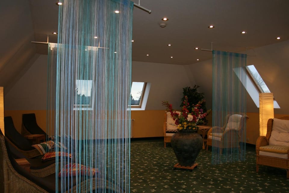 Shared lounge/TV area