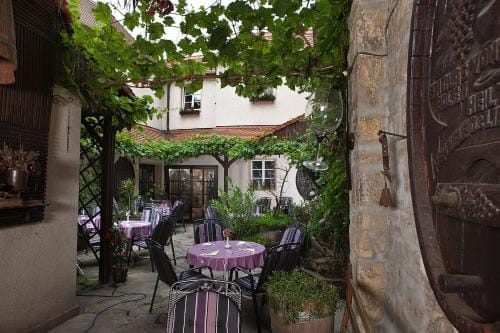 Hotel Altdeutsche Weinstuben Hotel in Thuringia, Germany
