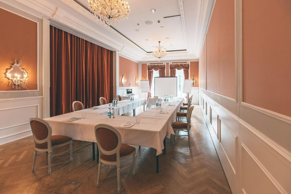 Strandhotel Glucksburg Hotel in Glücksburg