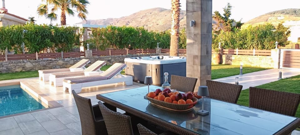 Villa Alexandros Hotel in Crete