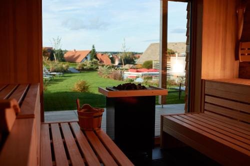Landhotel Haringerhof mit Saunawelt und Naturbadeteich Hotel in Baden-Württemberg