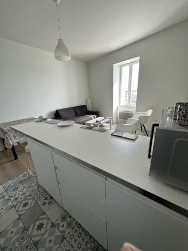 Appartement Design III - Port du Rosmeur - Parking Prive - Douarnenez Hotel in Douarnenez