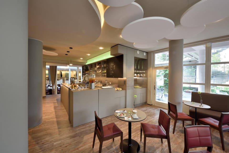 Bar/lounge