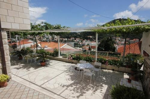Apartments and rooms with parking space Dubrovnik - 2148 Hotel in Dubrovnik