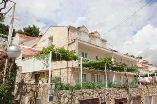 Apartments and rooms with parking space Dubrovnik - 2148 Hotel in Dubrovnik