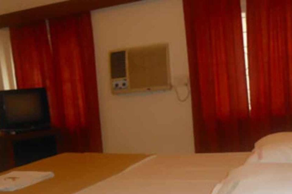 Hotel Airlines Hotel in Kochi