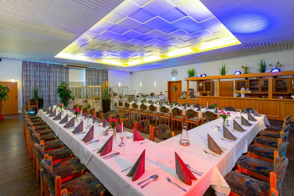 Landhotel Zum Niestetal Hotel in Hesse