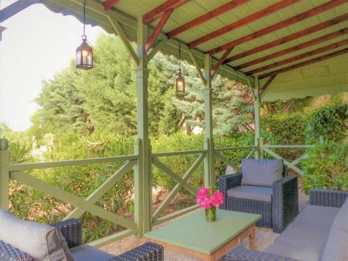 Domaine de Conillieres Lodge in Saint-Maximin-la-Sainte-Baume