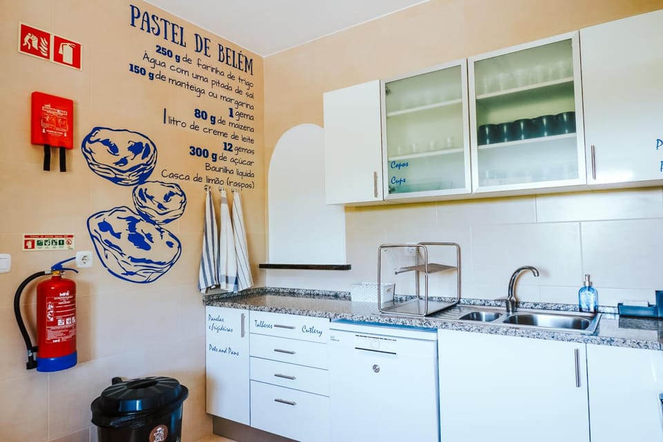 Help Yourself Hostels - Restelo Hostel in Lisbon