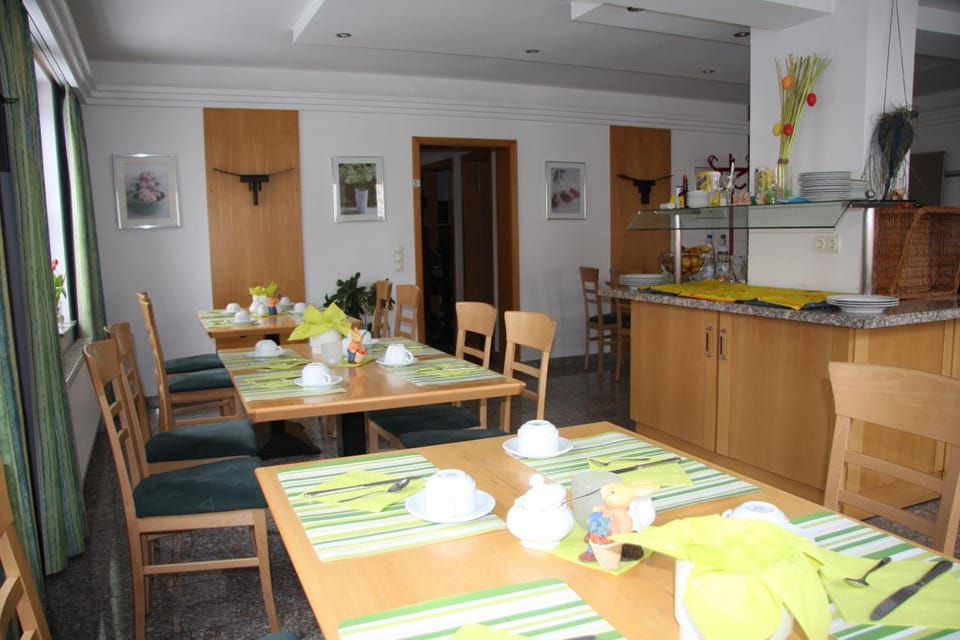 Hotel Gasthof Gruner Wald Hotel in Wiesbaden