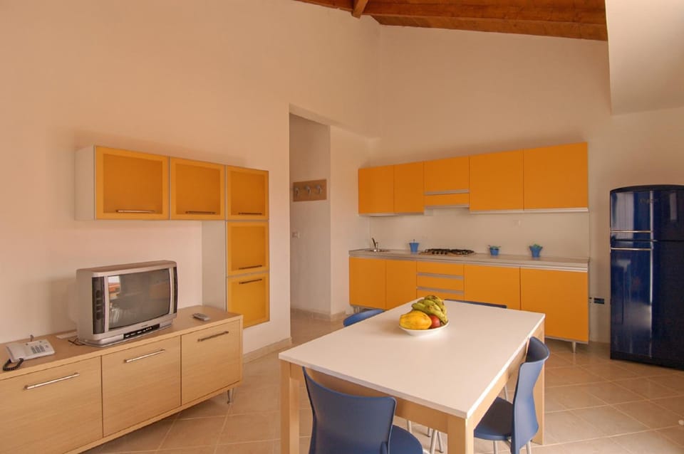 Shared lounge/TV area