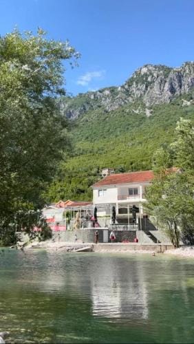 Motel and Restaurant Odusak Motel in Federation of Bosnia and Herzegovina