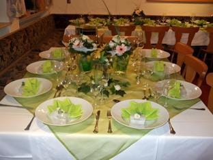 Hotel & Restaurant Zum Ochsen -Ox Distillery Hotel in Hesse