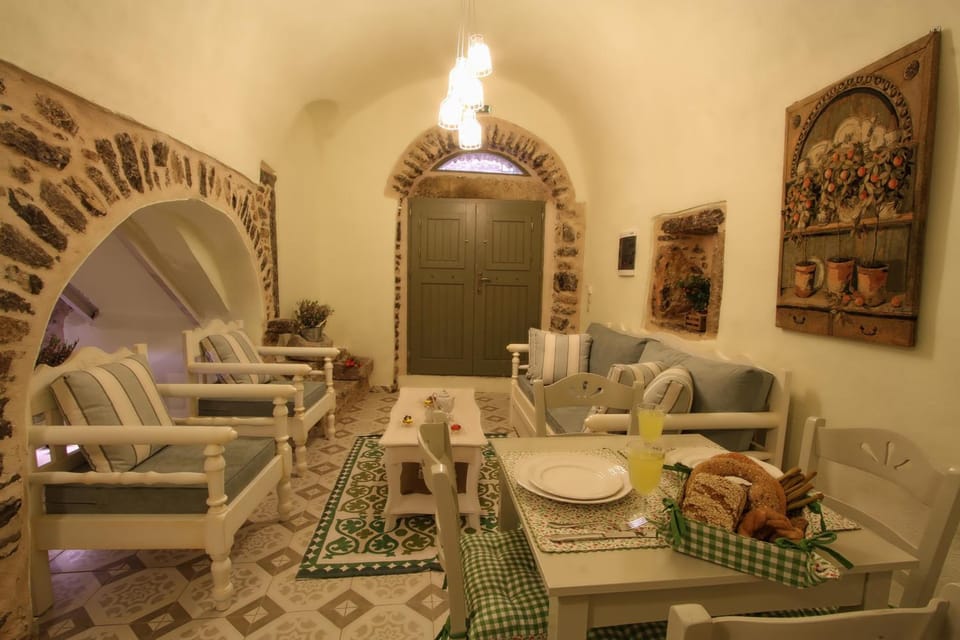 Mesta Mastic Hotel in Decentralized Administration of the Aegean