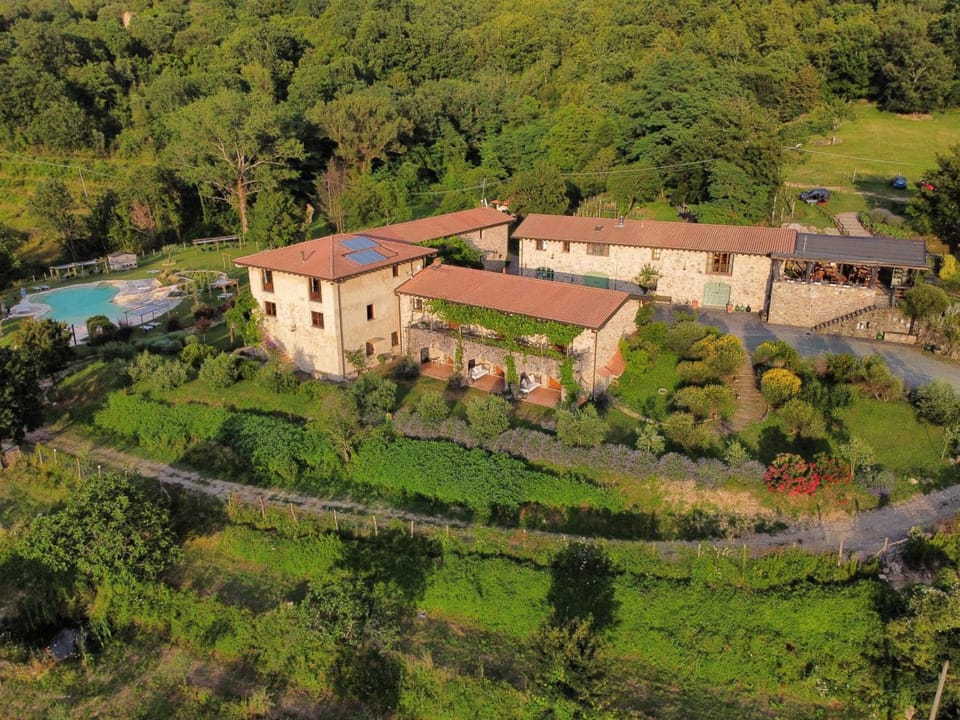 Agriturismo Podere Conti Apartment hotel in Province of Massa and Carrara